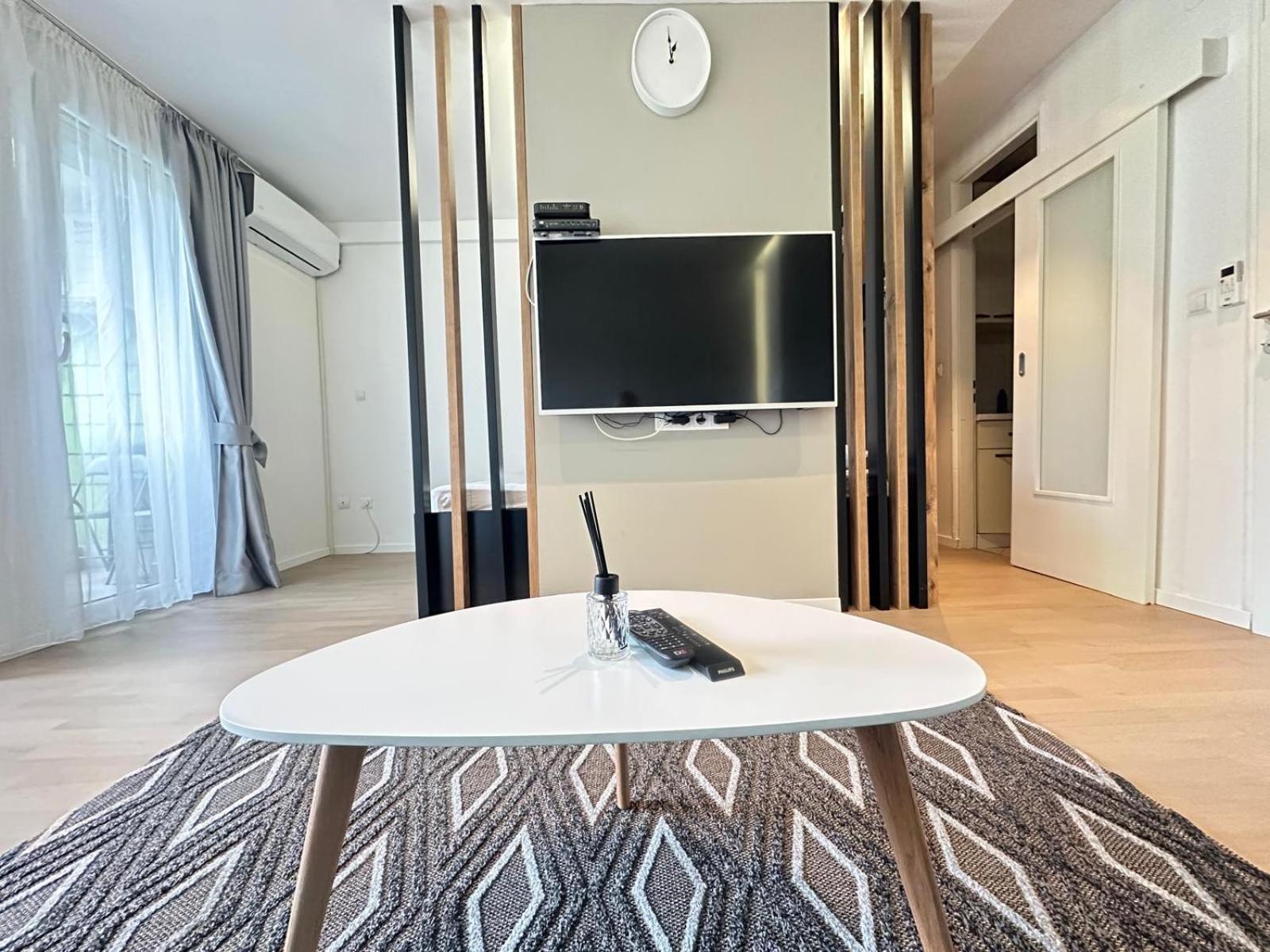Franca-Free Parking Apartment Sarajevo Ngoại thất bức ảnh